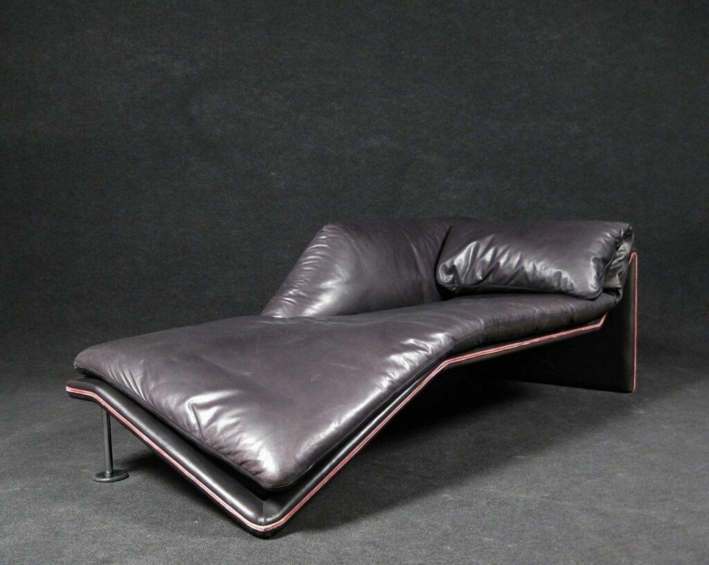 psychanalyse - enfin un divan conçu pour évacuer facilement les corps Etienne Aigner Chaise