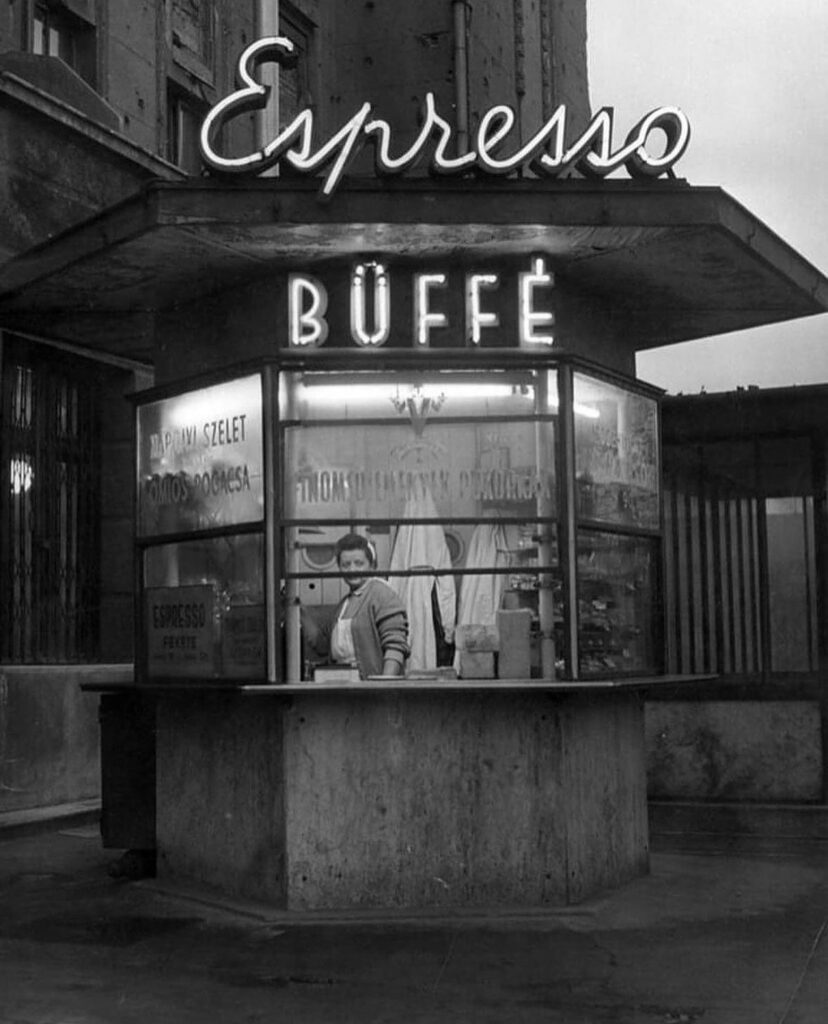 les gens ne savent plus écrire buffet. Espresso Buffet in Budapest, Hungary. Cca 1960s. Unknown photo credits