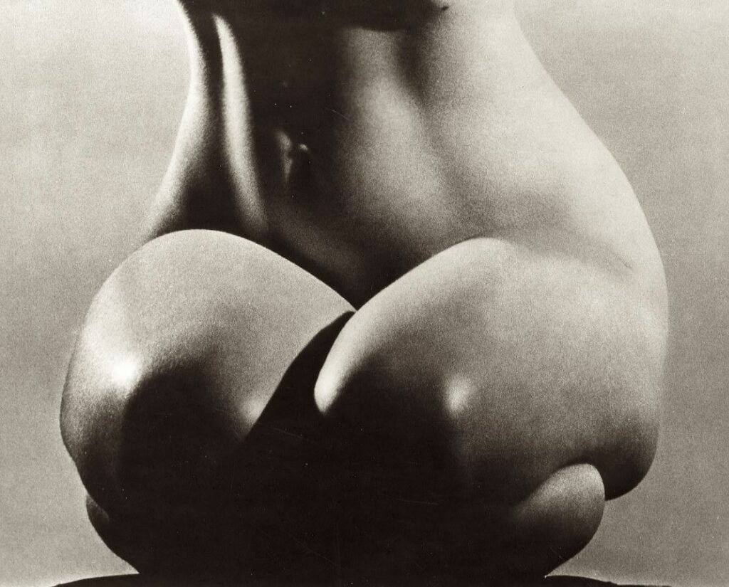 l'âge de la pierre polie. Henk Heijmans Kneeling nude, 1947’s - by Karel Ludwig (1919 - 1977), Czech. l'agenouillée